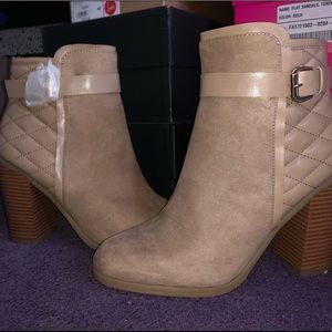 BRAND NEW TAN BOOTIES